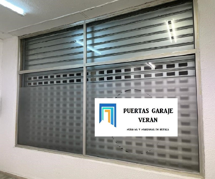 Persianas enrollables de locales en San Cebrián de Campos